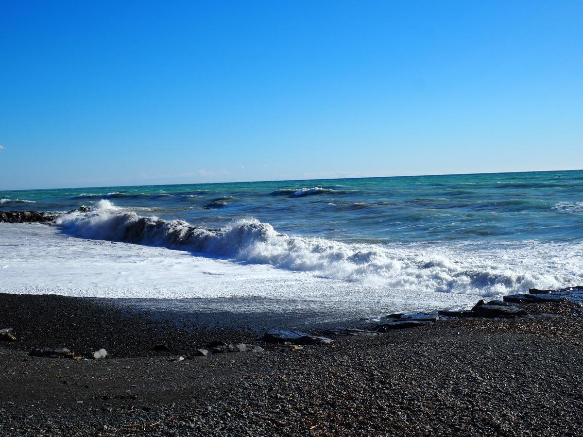 Casa Vacanze Bungalow I Girasoli Ventimiglia Esterno foto