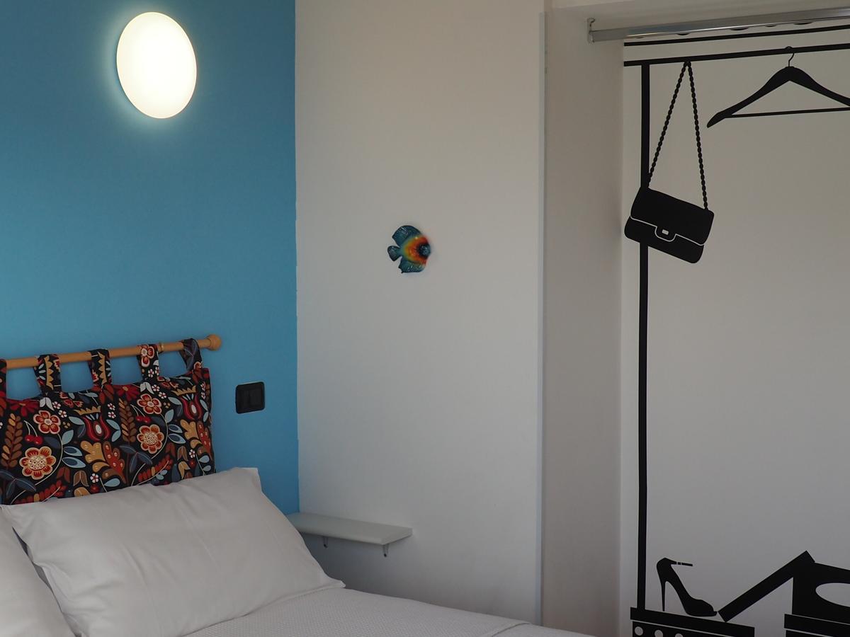 Casa Vacanze Bungalow I Girasoli Ventimiglia Esterno foto
