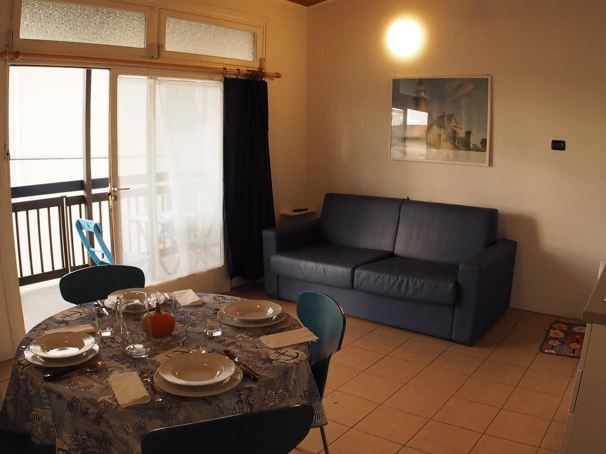 Casa Vacanze Bungalow I Girasoli Ventimiglia Esterno foto