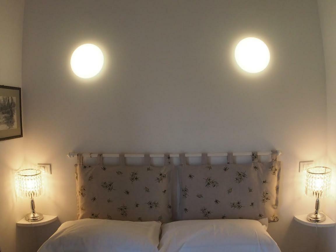 Casa Vacanze Bungalow I Girasoli Ventimiglia Esterno foto